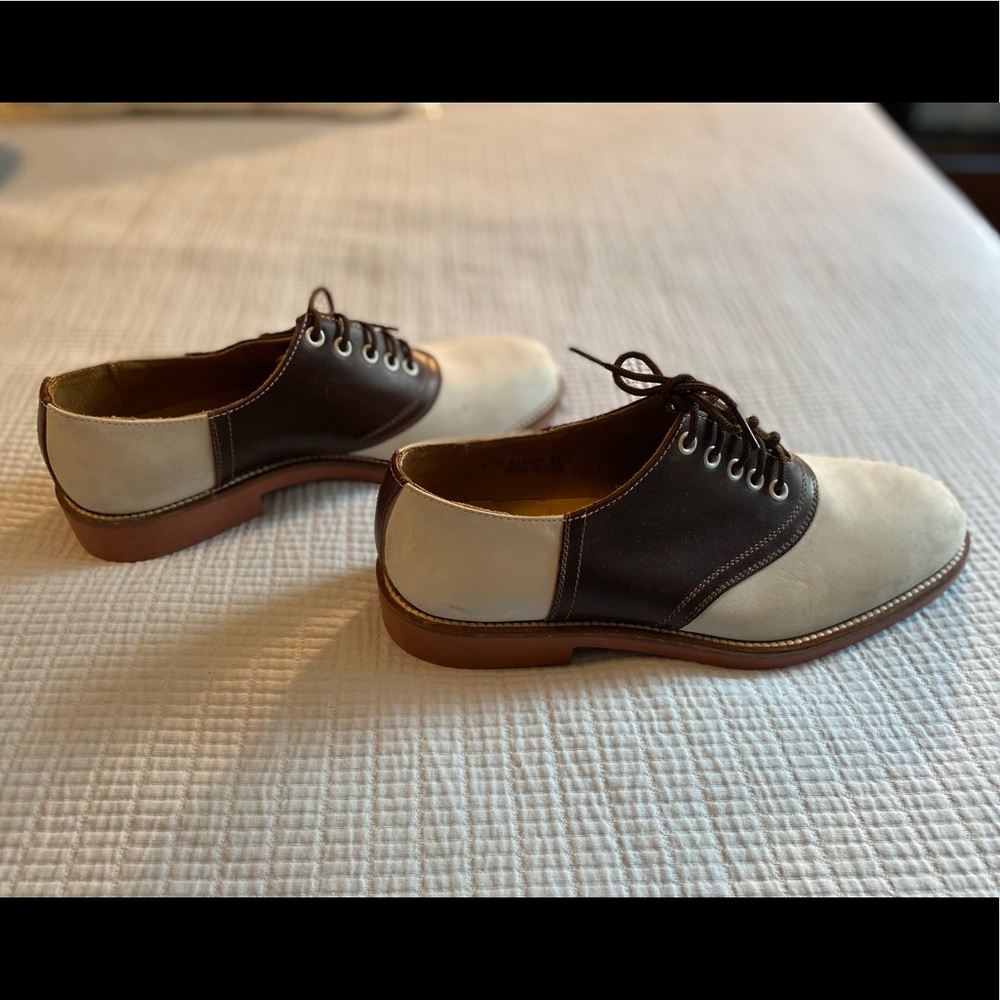 Dark brown and cream men’s saddle shoes.  Size 8